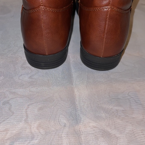 True Craft Boots - Picture 5 of 8